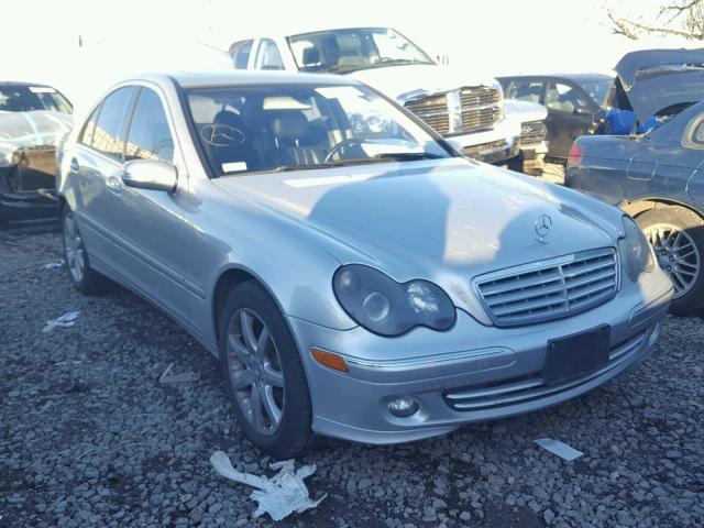 WDBRF81J65F590445 - 2005 MERCEDES-BENZ C 240 4MAT SILVER photo 1