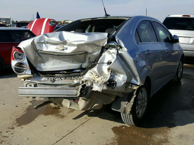 1G1JC5SH2D4180682 - 2013 CHEVROLET SONIC LT Gümüş foto 4