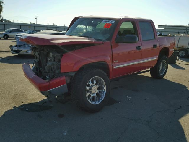 1GCHK23205F953091 - 2005 CHEVROLET SILVERADO RED photo 2