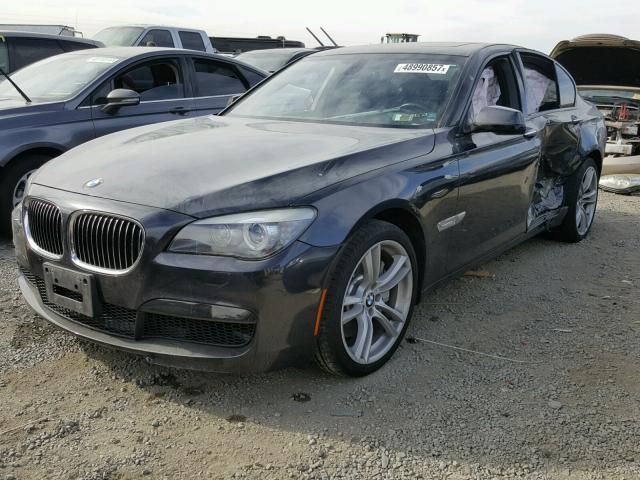 WBAKA8C58BCY36908 - 2011 BMW ALPINA B7 GRAY photo 2