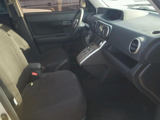 JTLKE50E791070688 - 2009 TOYOTA SCION XB 银色 照片 5