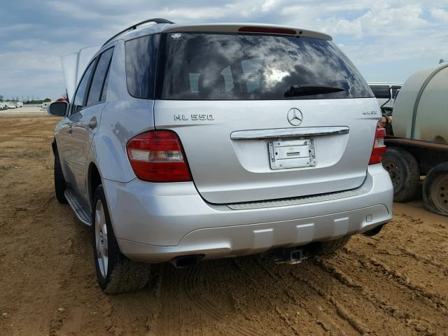 4JGBB72E38A307684 - 2008 MERCEDES-BENZ ML 550 SILVER photo 3