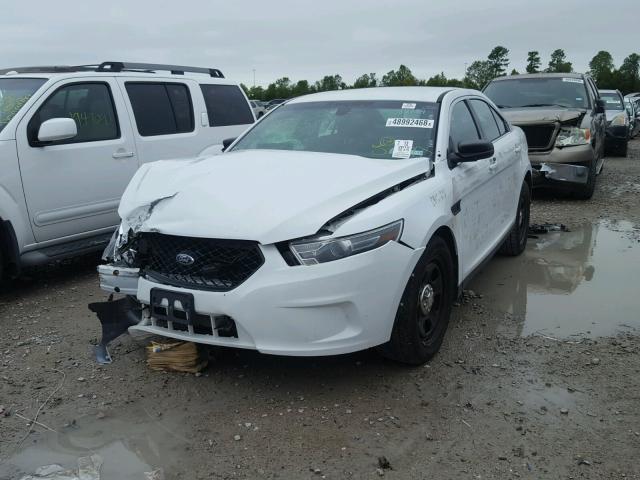 1FAHP2MK9FG105048 - 2015 FORD TAURUS POL WHITE photo 2