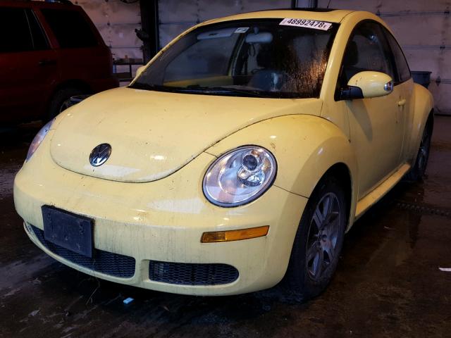 3VWRR31C16M407500 - 2006 VOLKSWAGEN NEW BEETLE 黄色 照片 2
