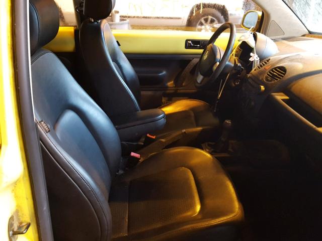 3VWRR31C16M407500 - 2006 VOLKSWAGEN NEW BEETLE 黄色 照片 5