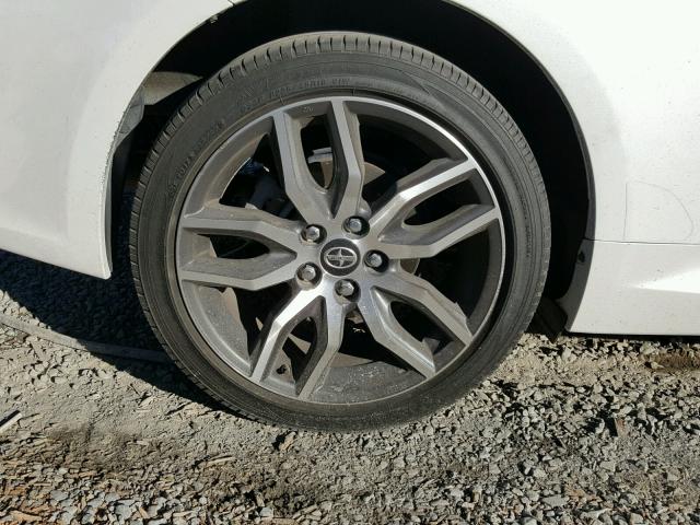 JTKJF5C71FJ005339 - 2015 TOYOTA SCION TC 白色 照片 9