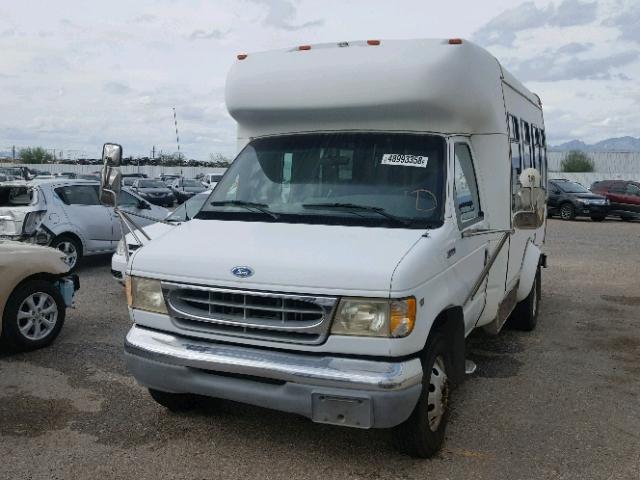 1FDKE30SXVHB67600 - 1997 FORD E350 WHITE photo 2