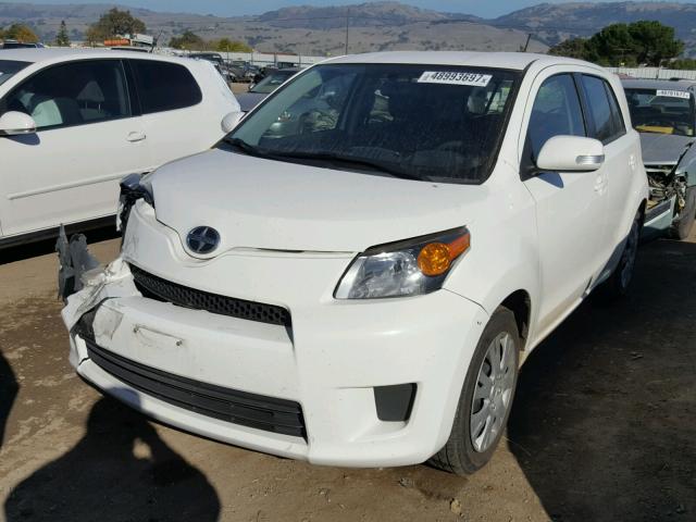 JTKKUPB43D1035999 - 2013 TOYOTA SCION XD WHITE photo 2