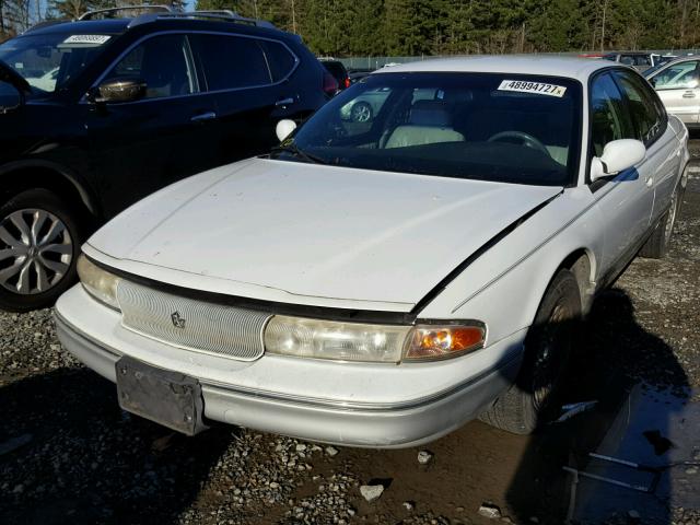 2C3ED56F8RH179582 - 1994 CHRYSLER LHS WHITE photo 2