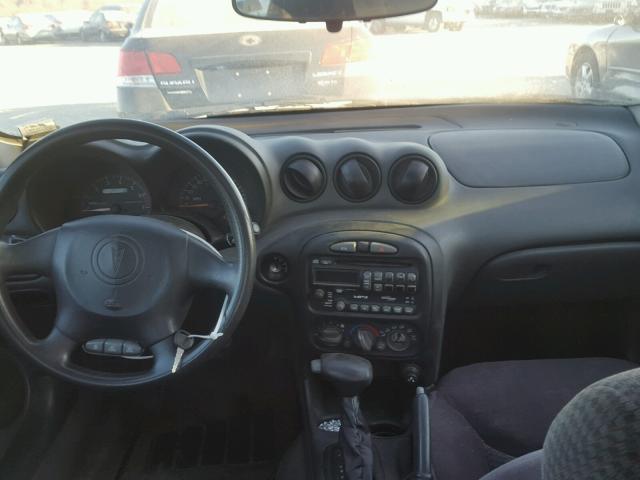 1G2NF52F84M520971 - 2004 PONTIAC GRAND AM S 银色 照片 9