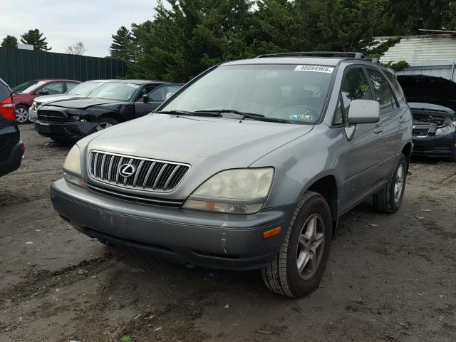 JTJHF10U310181734 - 2001 LEXUS RX 300 GRAY photo 2