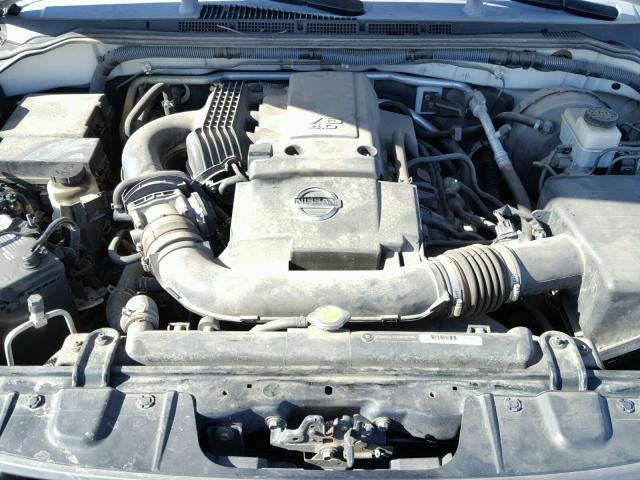 5N1AN08UX6C538768 - 2006 NISSAN XTERRA OFF WHITE photo 7