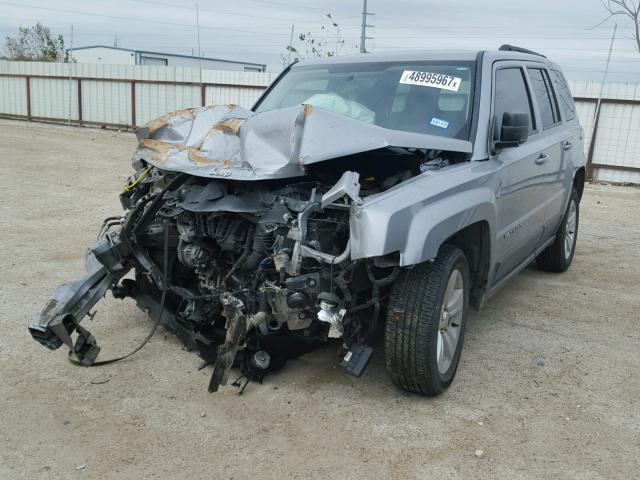 1C4NJPFB5ED731981 - 2014 JEEP PATRIOT LA SILVER photo 2