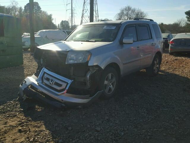 5FNYF3H52BB005997 - 2011 HONDA PILOT EXL SILVER photo 2