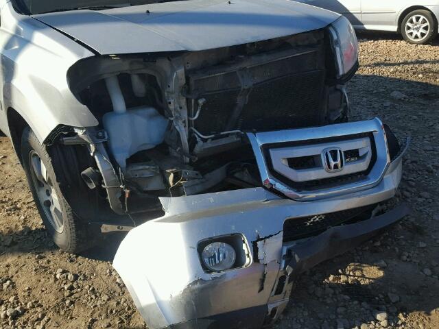 5FNYF3H52BB005997 - 2011 HONDA PILOT EXL SILVER photo 9