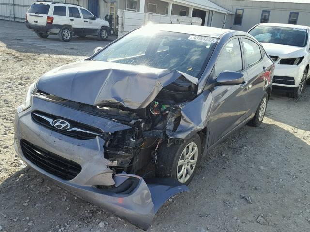 KMHCT4AE4DU471598 - 2013 HYUNDAI ACCENT GLS GRAY photo 2