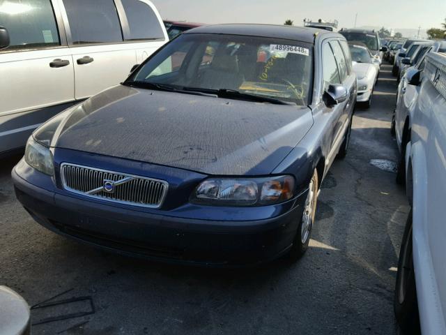 YV1SW64A032329054 - 2003 VOLVO V70 BLUE photo 2