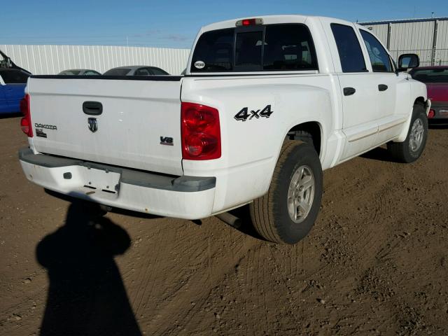 1D7HW48N45S315703 - 2005 DODGE DAKOTA QUA WHITE photo 4