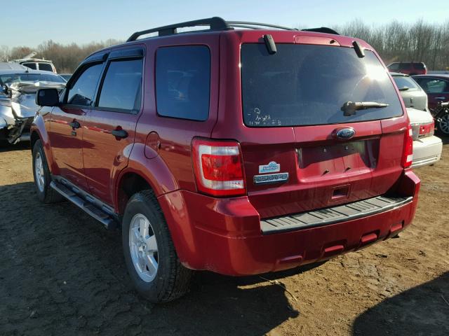 1FMCU0D76AKA79457 - 2010 FORD ESCAPE XLT RED photo 3