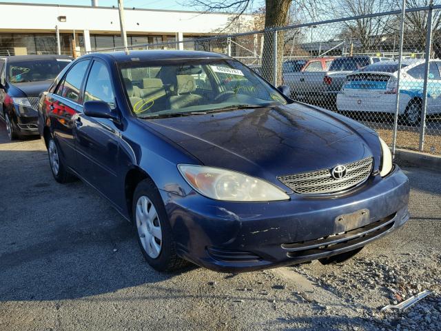 4T1BE32K32U527628 - 2002 TOYOTA CAMRY LE BLUE photo 1