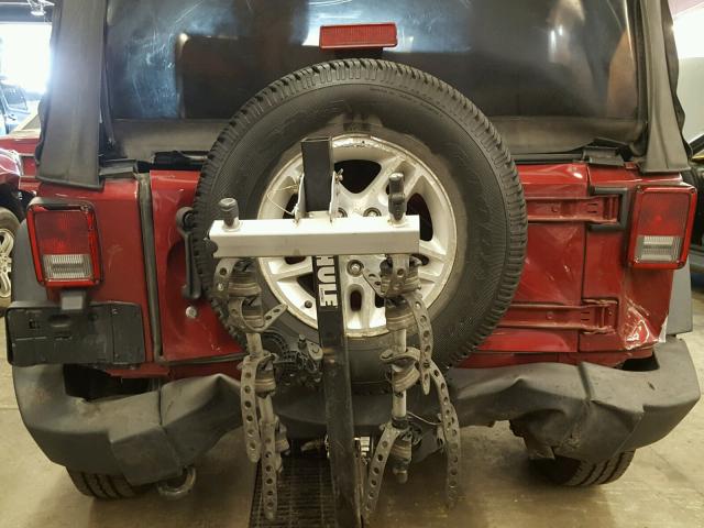 1C4AJWAG5CL151077 - 2012 JEEP WRANGLER S RED photo 9