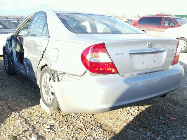 4T1BF30K73U550489 - 2003 TOYOTA CAMRY LE SILVER photo 3