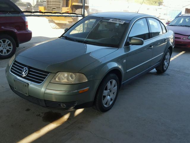 WVWRH63B53P384255 - 2003 VOLKSWAGEN PASSAT GLX GREEN photo 2