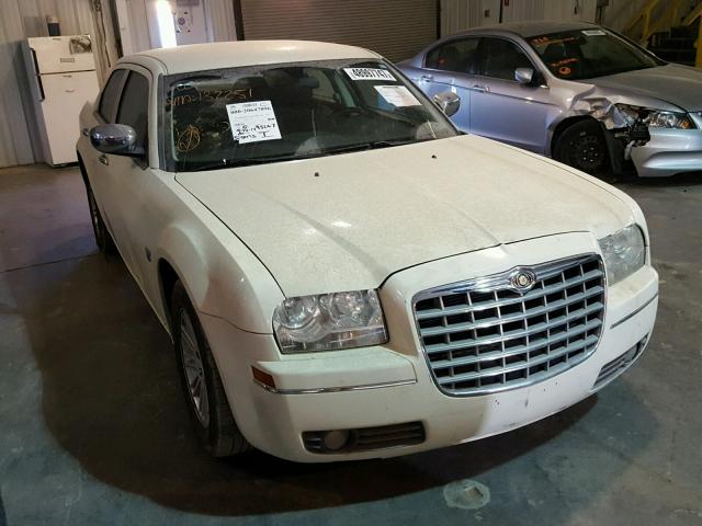 2C3CA4CD1AH132251 - 2010 CHRYSLER 300 TOURIN CREAM photo 1