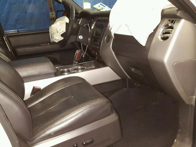 1FMFU20507LA08271 - 2007 FORD EXPEDITION WHITE photo 5