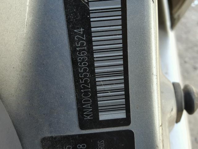 KNADC125556361524 - 2005 KIA RIO SILVER photo 10