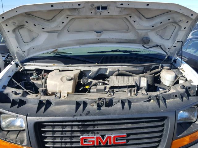 1GJHG39U551138987 - 2005 GMC SAVANA G35 WHITE photo 7