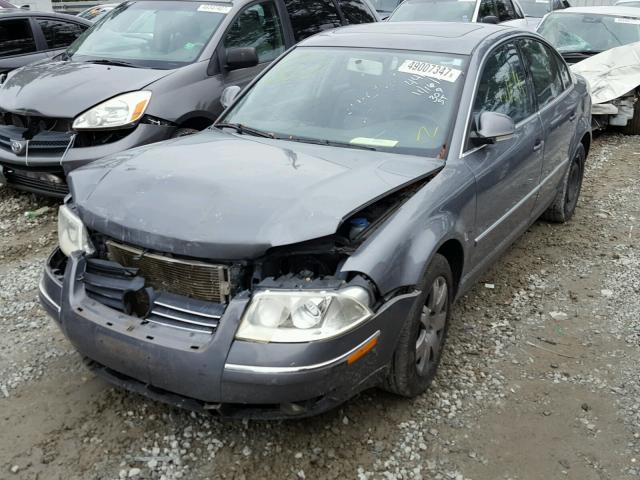 WVWAD63B15E090973 - 2005 VOLKSWAGEN PASSAT GLS GRAY photo 2