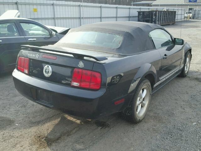 1ZVFT84N365254462 - 2006 FORD MUSTANG BLACK photo 4