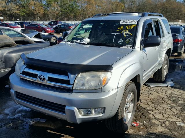 JTEZU14R250046393 - 2005 TOYOTA 4RUNNER SR SILVER photo 2