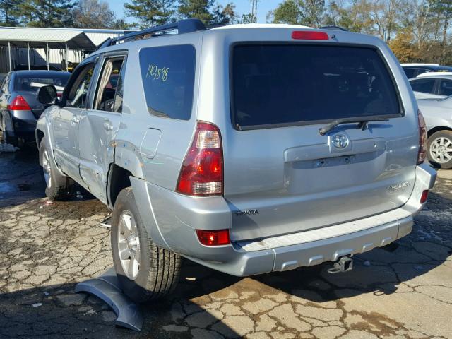 JTEZU14R250046393 - 2005 TOYOTA 4RUNNER SR SILVER photo 3