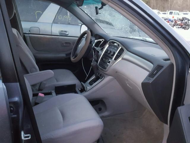 JTEHD21A840032349 - 2004 TOYOTA HIGHLANDER BLUE photo 5