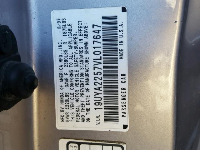 19UYA2257VL017647 - 1997 ACURA 3.0CL Srebrny zdjęcie 10