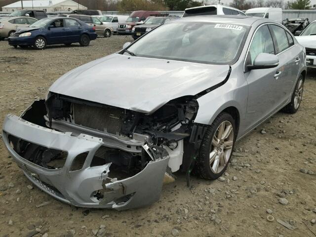 YV1902FH6C2036357 - 2012 VOLVO S60 T6 GRAY photo 2