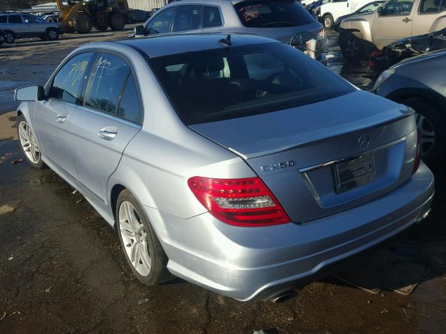 WDDGF4HB6DR245628 - 2013 MERCEDES-BENZ C 250 SILVER photo 3