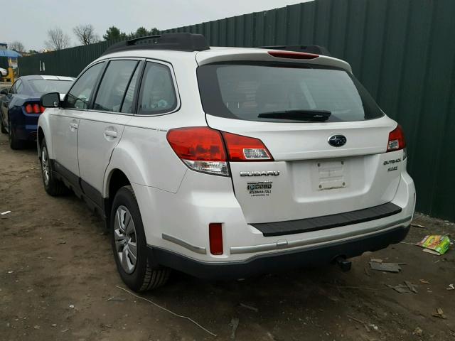 4S4BRBAC9D3307945 - 2013 SUBARU OUTBACK 2. WHITE photo 3