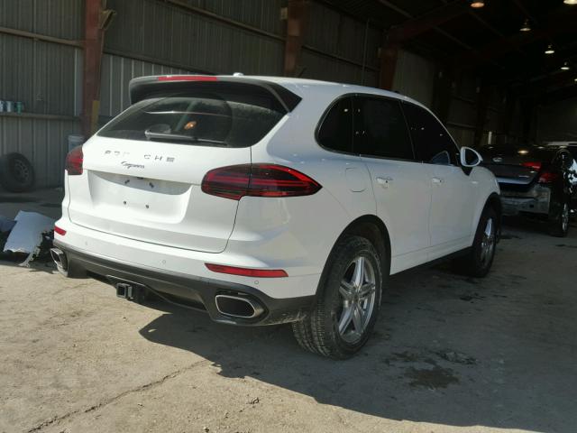 WP1AA2A22GKA08756 - 2016 PORSCHE CAYENNE WHITE photo 4