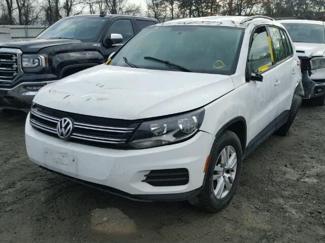 WVGBV7AX9GW555997 - 2016 VOLKSWAGEN TIGUAN S WHITE photo 2