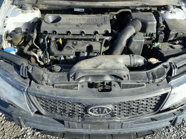 KNAFU6A25A5182622 - 2010 KIA FORTE EX SILVER photo 7