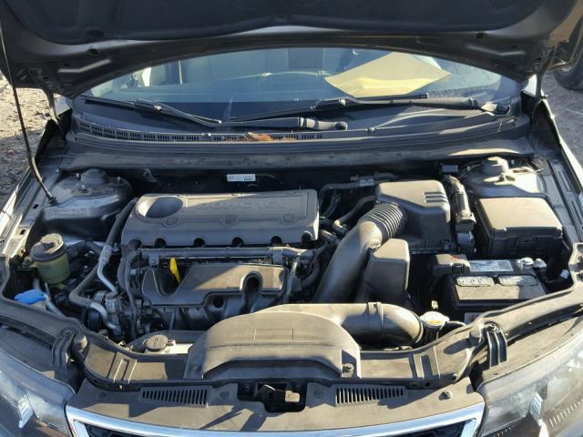 KNAFU4A21D5725909 - 2013 KIA FORTE EX GRAY photo 7