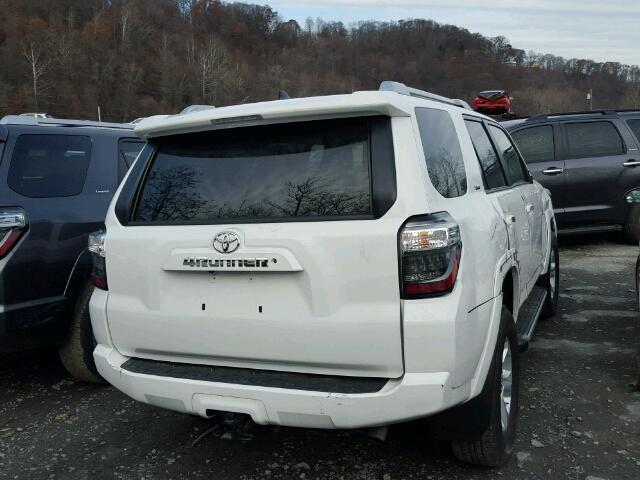 JTEBU5JR2G5327208 - 2016 TOYOTA 4RUNNER SR WHITE photo 4