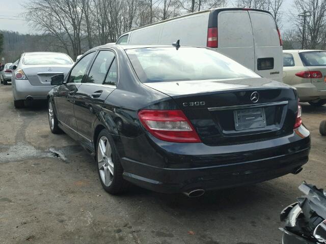 WDDGF5EB1BF644052 - 2011 MERCEDES-BENZ C 300 黑色 照片 3