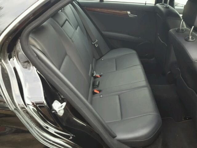 WDDGF5EB1BF644052 - 2011 MERCEDES-BENZ C 300 黑色 照片 6