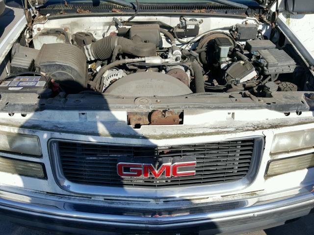 3GKEC16R5XG539068 - 1999 GMC SUBURBAN C WHITE photo 7