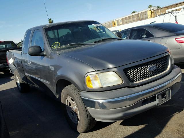 1FTRX17222NB27421 - 2002 FORD F150 GRAY photo 1