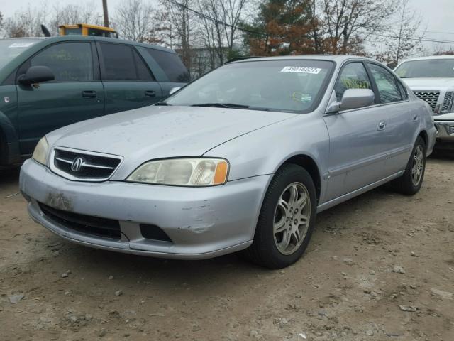 19UUA5661YA011362 - 2000 ACURA 3.2TL SILVER photo 2